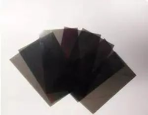 DƬ